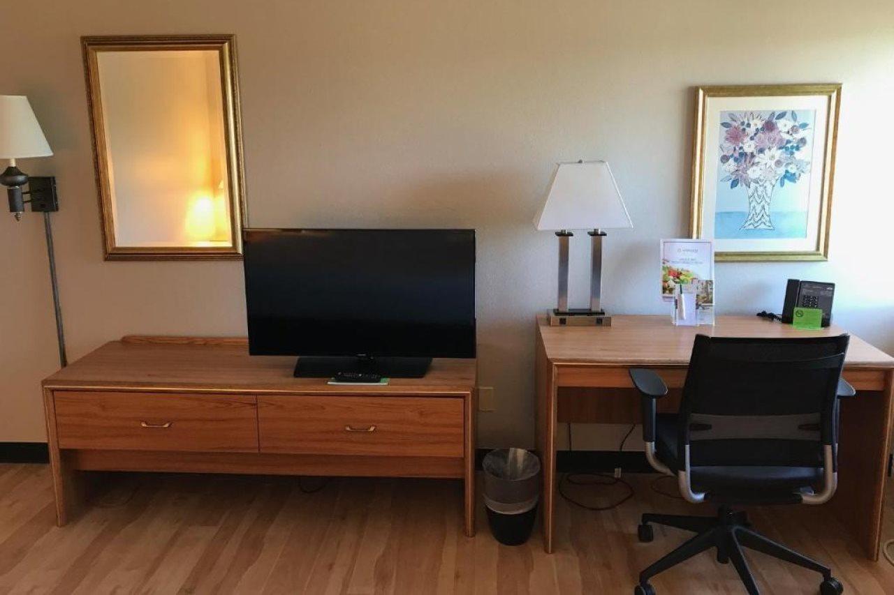 Days Inn By Wyndham Pleasant Prairie Kenosha Екстериор снимка