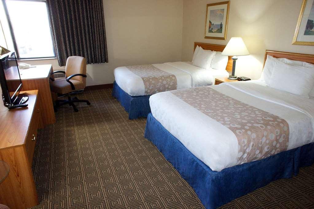 Days Inn By Wyndham Pleasant Prairie Kenosha Стая снимка
