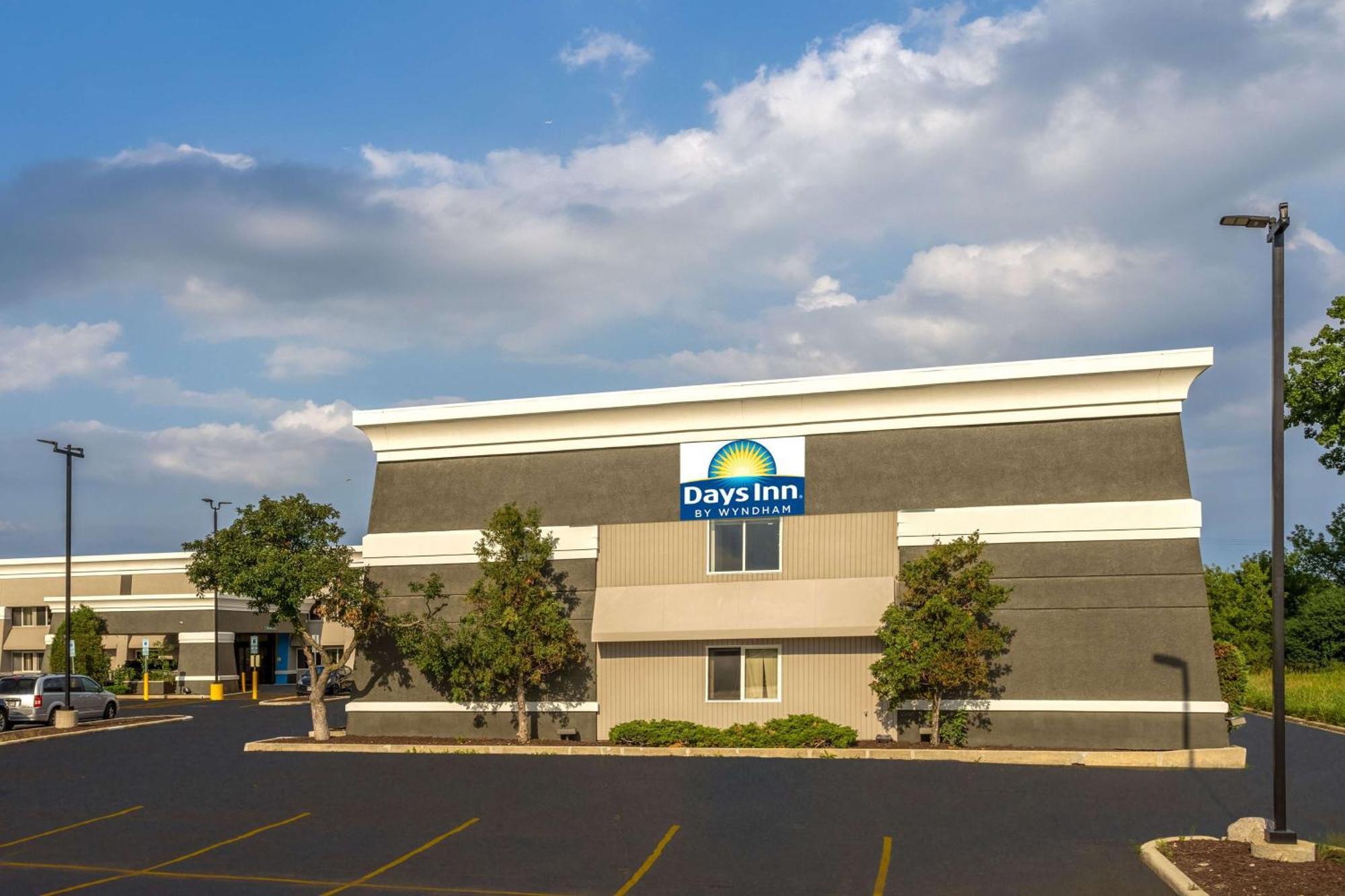 Days Inn By Wyndham Pleasant Prairie Kenosha Екстериор снимка